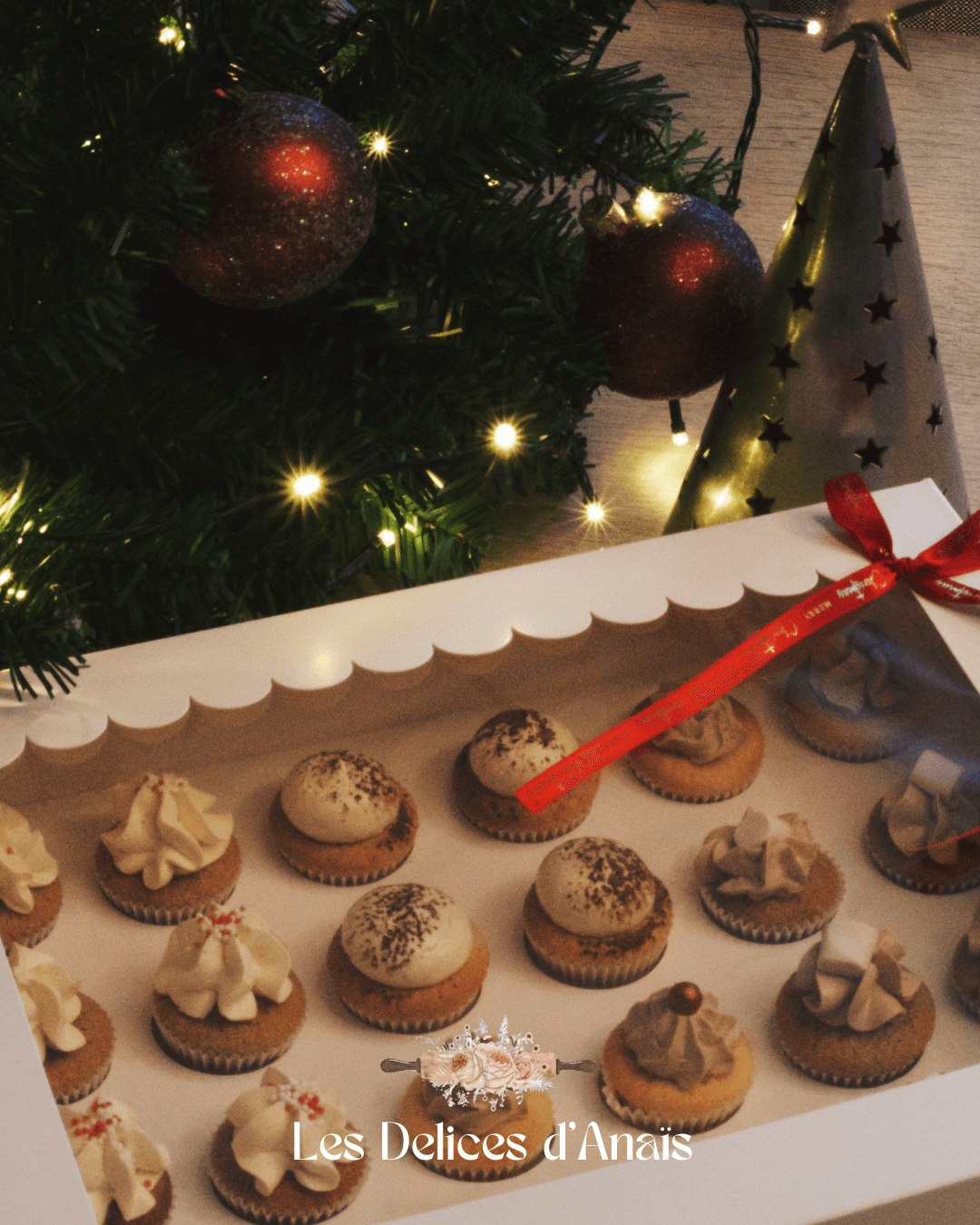 Mini christmas cupcakes